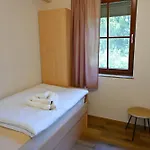 Sobe In Apartma Portus Bed & Breakfast 3*