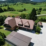 Sobe In Apartma Portus 3* Rakek