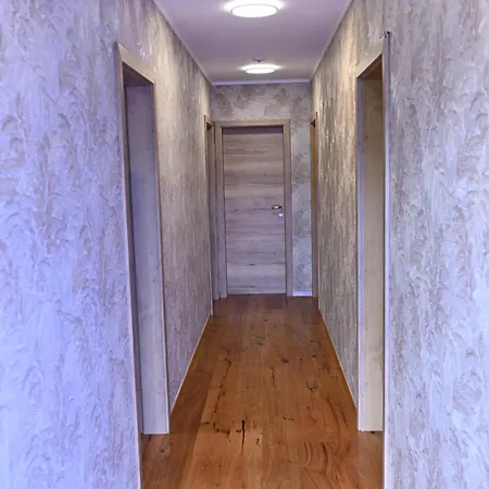 Sobe In Apartma Portus Bed & Breakfast