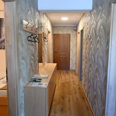 Sobe In Apartma Portus 3*