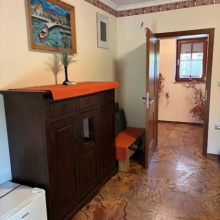 Sobe In Apartma Portus Rakek