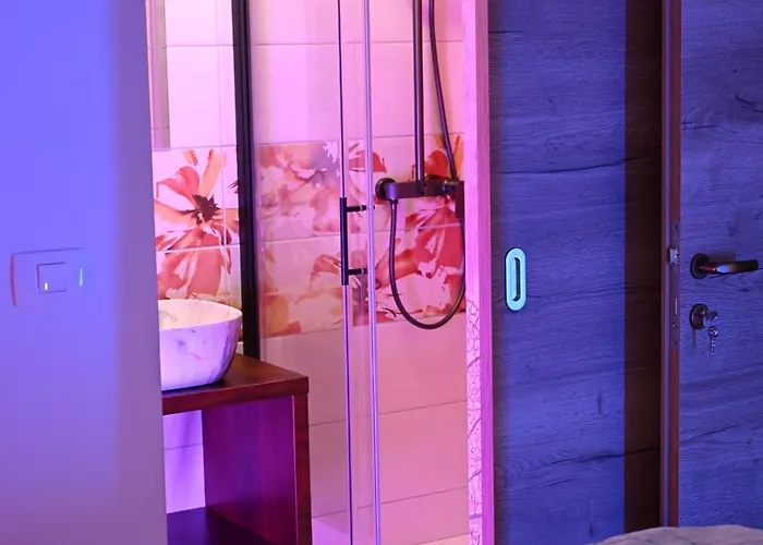 Sobe In Apartma Portus 3*