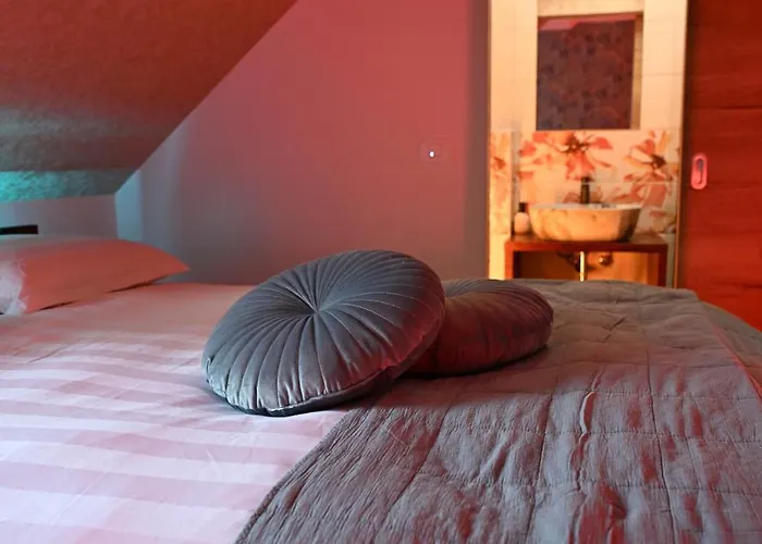 Bed & Breakfast Sobe In Apartma Portus