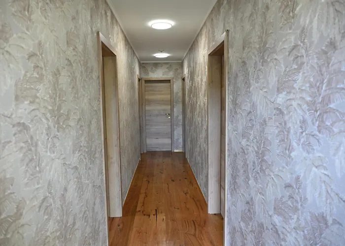 Bed & Breakfast Sobe In Apartma Portus