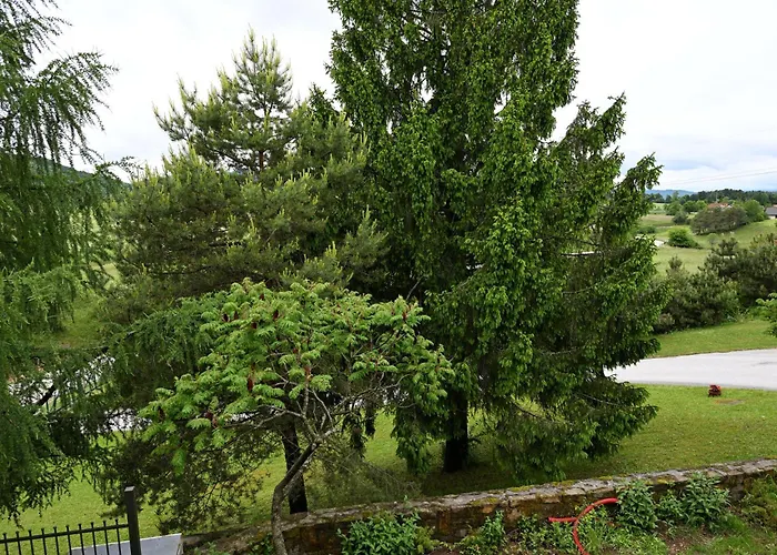 Sobe In Apartma Portus Rakek