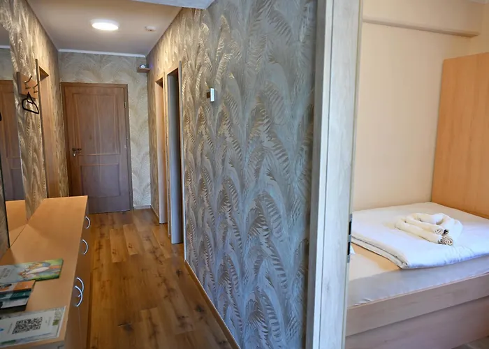 Bed & Breakfast Sobe In Apartma Portus